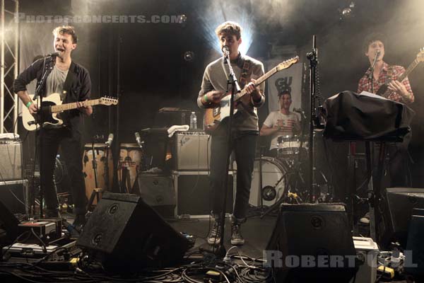 DAY WAVE - 2015-11-04 - PARIS - La Fleche d'Or - 